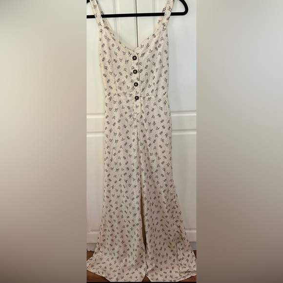SIENNA SKY💫Women’s Cream Floral Button Front Lightweight Wide Leg Jumpsuit - Picture 4 of 13